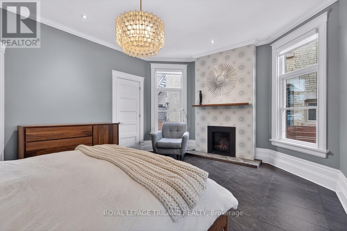 298 HYMAN STREET - 24