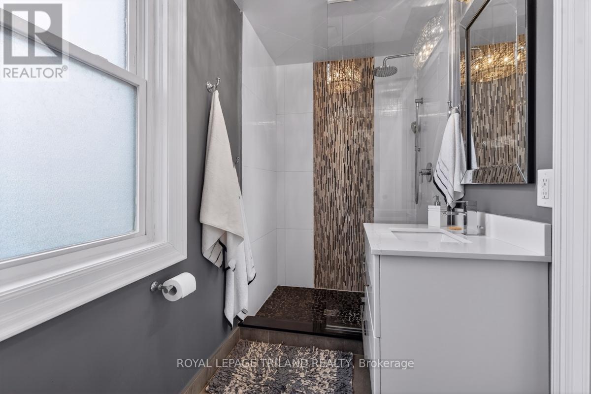 298 HYMAN STREET - 26