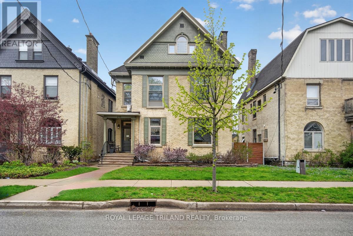 298 HYMAN STREET - 3