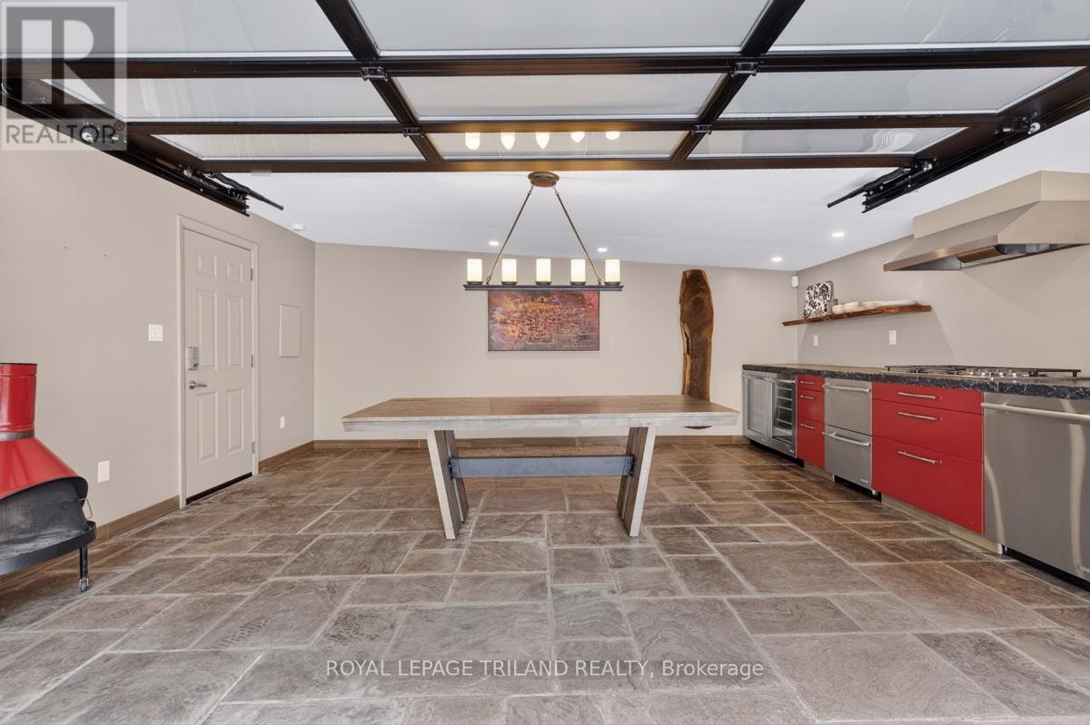 298 HYMAN STREET - 39