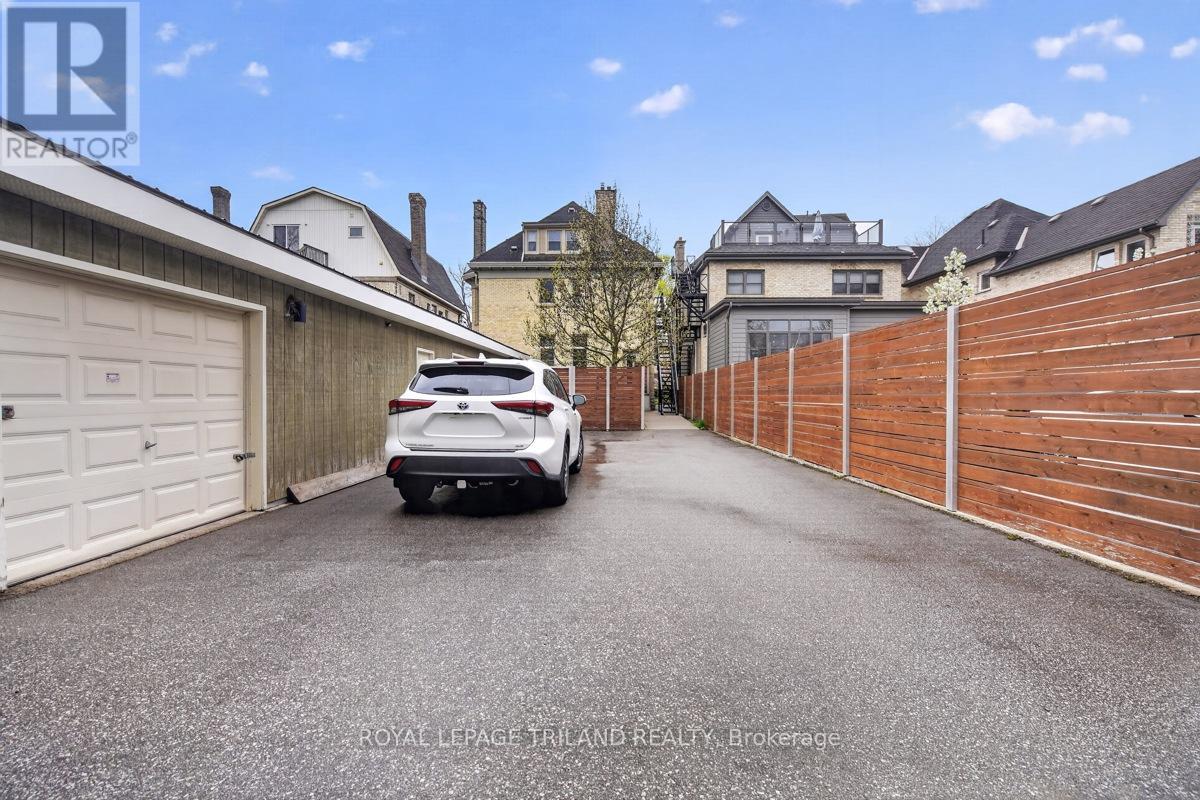 298 HYMAN STREET - 46