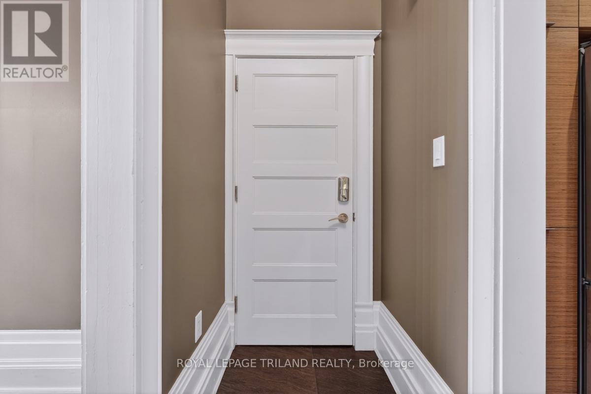 298 HYMAN STREET - 7