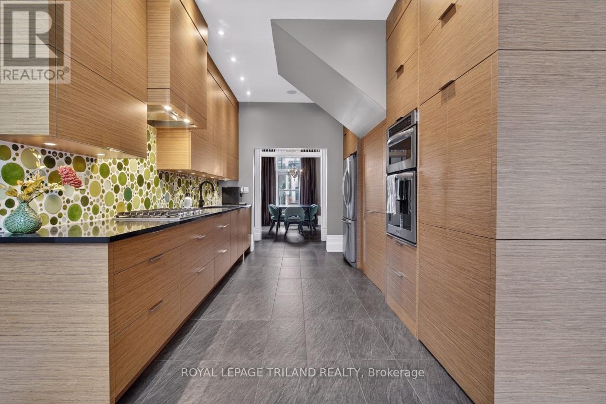 298 HYMAN STREET - 9