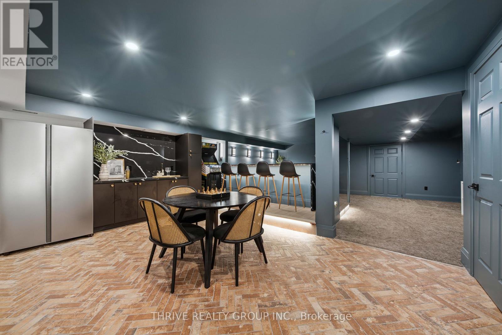 137 SHERWOOD PLACE - 37