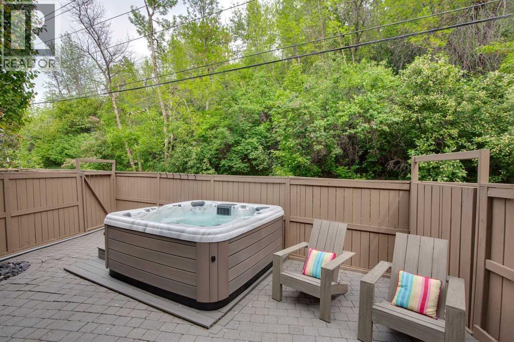 704 3 Avenue NW - 36