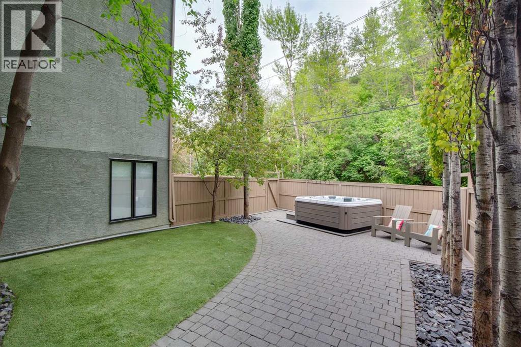 704 3 Avenue NW - 34