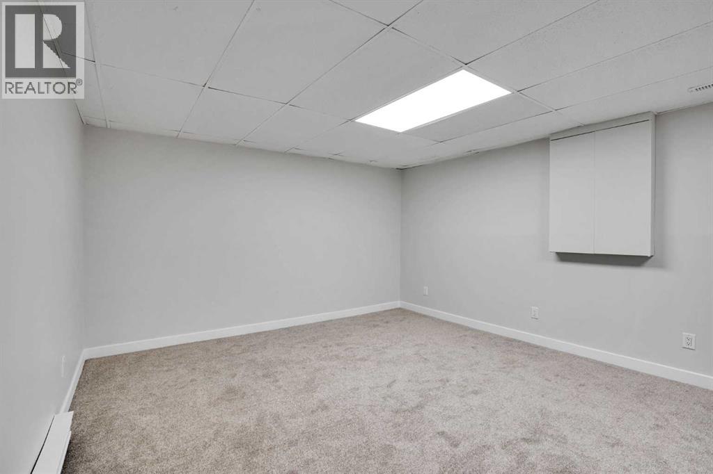 #16 131 Templehill Drive NE - 29
