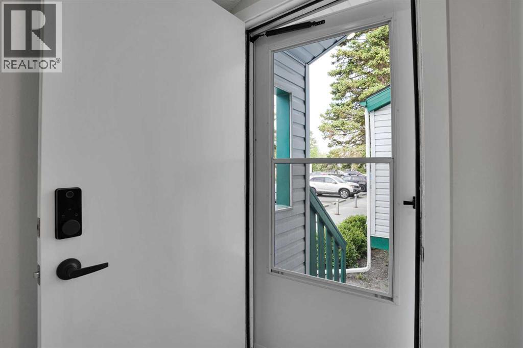 #16 131 Templehill Drive NE - Image 3
