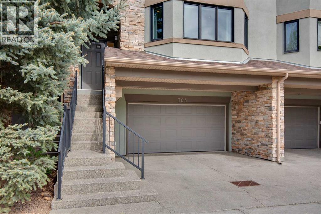 704 3 Avenue NW - 38