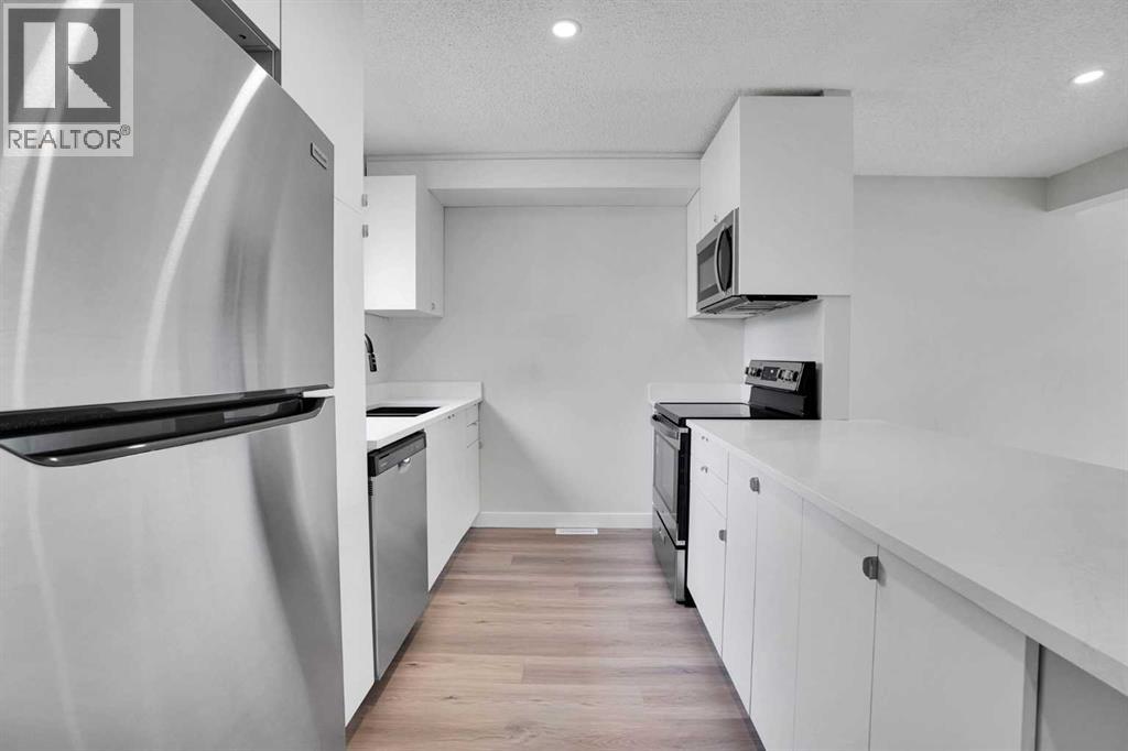 #16 131 Templehill Drive NE - 7