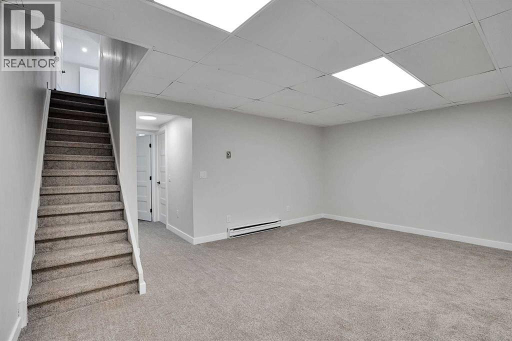 #16 131 Templehill Drive NE - 28