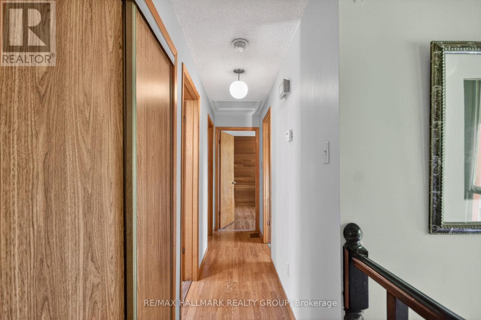 1054 MCCREA ROAD - 17