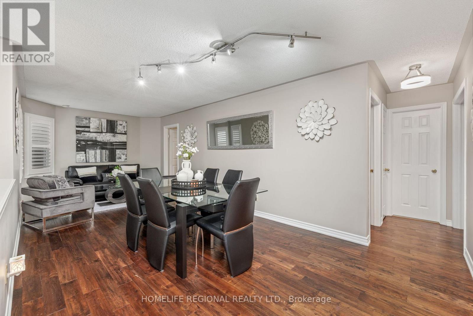 20 RUDDELL CRESCENT - 3
