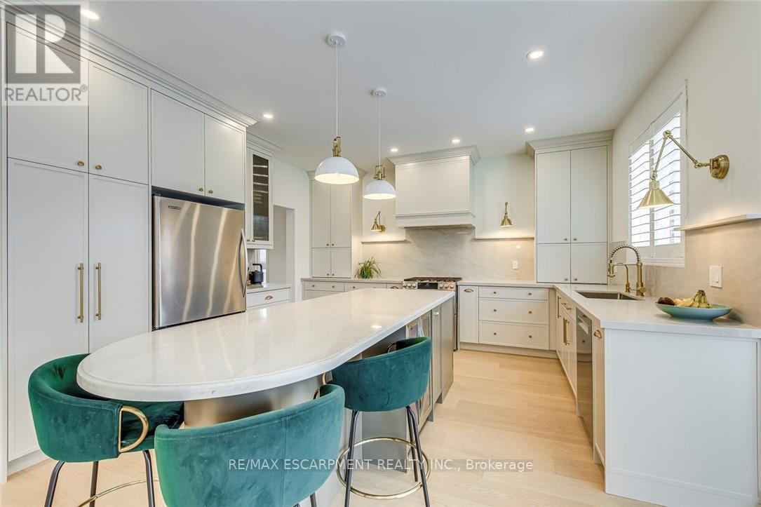4267 SARAZEN DRIVE - 21