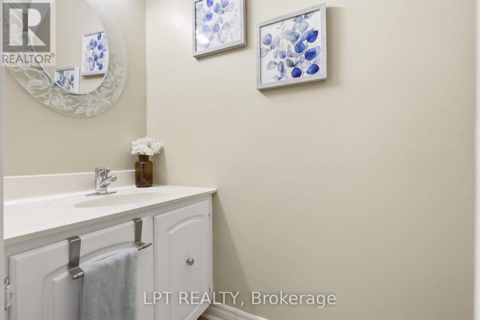 #21 24 REID DRIVE - 17
