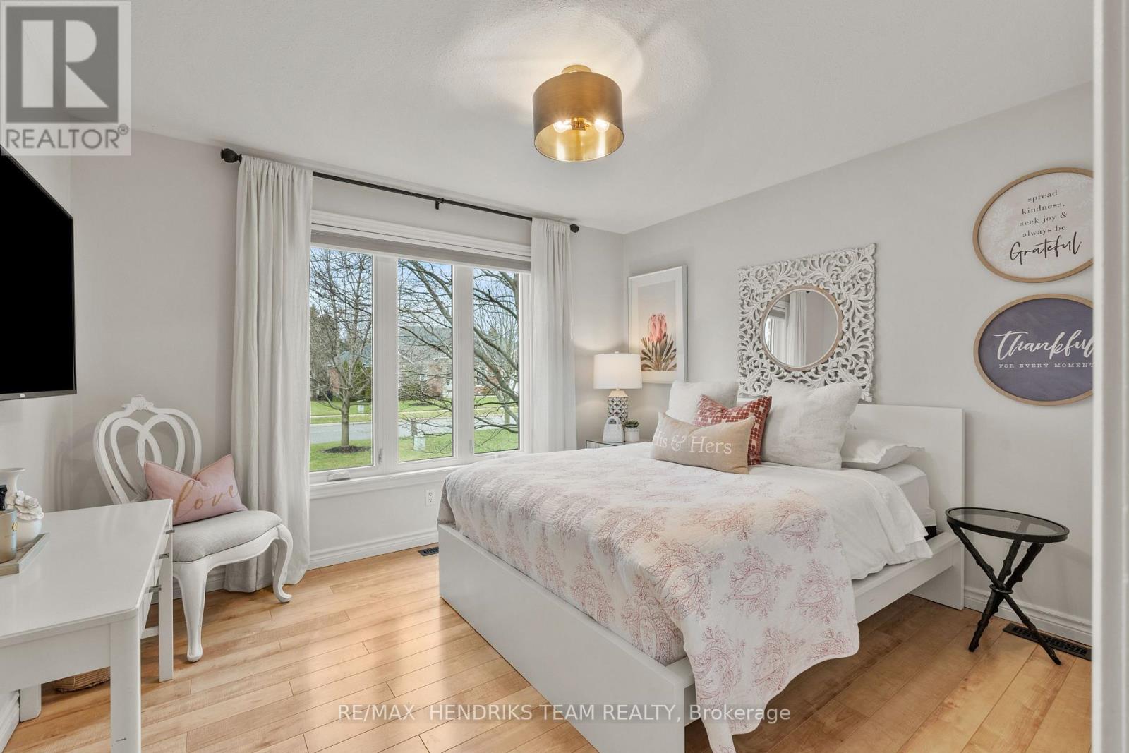 8152 WESTMINSTER DRIVE - 21