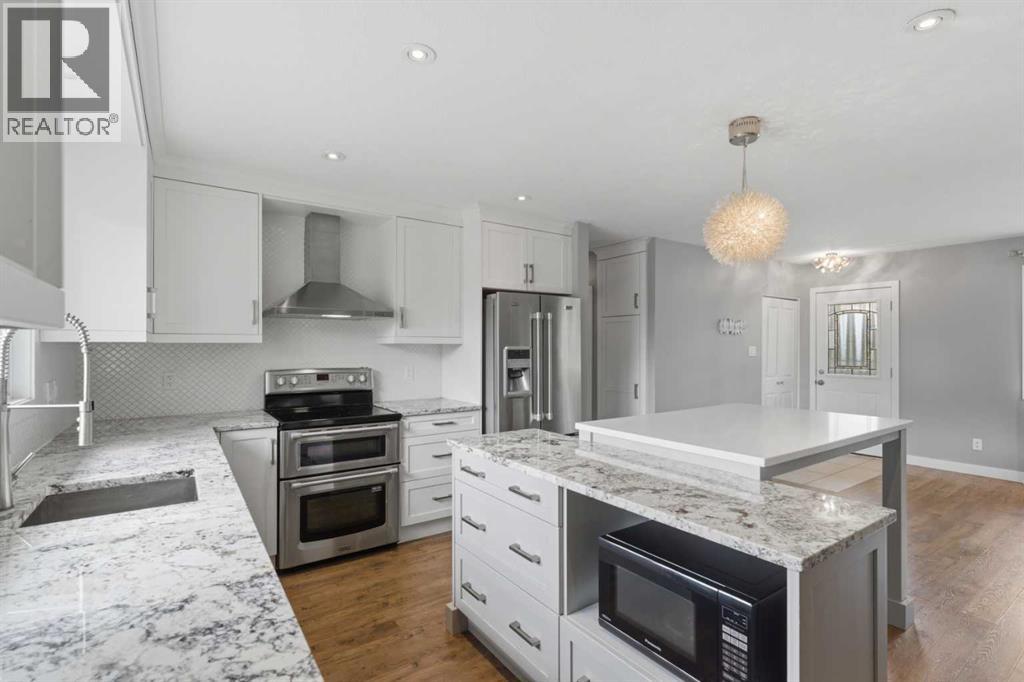 819 Avonlea Place SE - 10