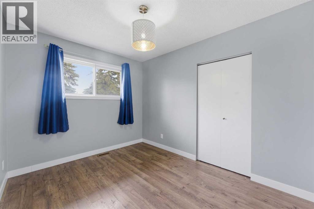 819 Avonlea Place SE - 15