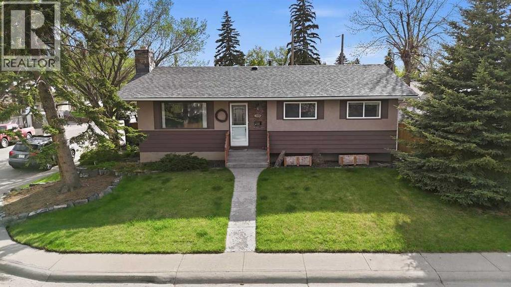 819 Avonlea Place SE - 35