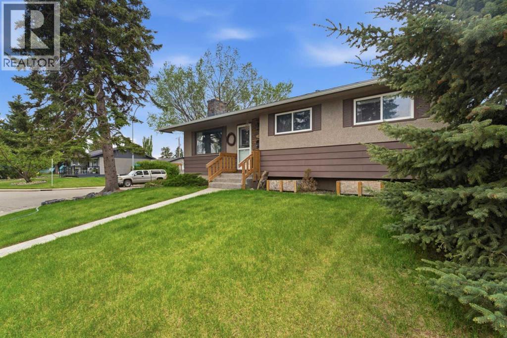 819 Avonlea Place SE - 43
