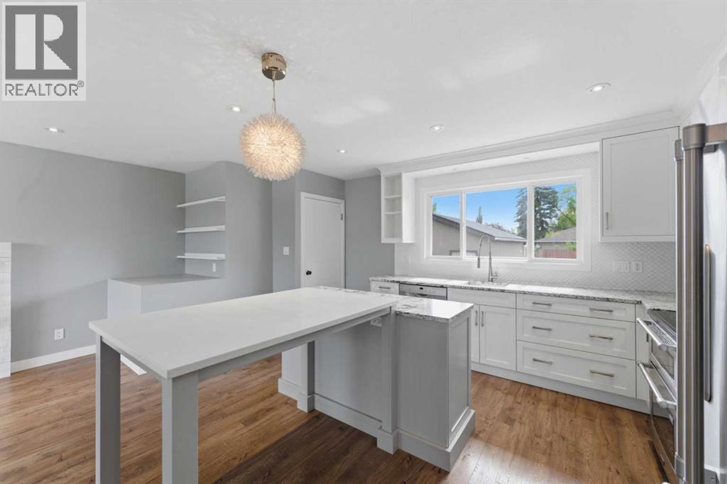 819 Avonlea Place SE - 8