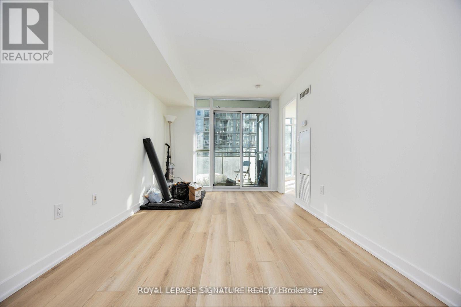1603 - 21 ICEBOAT TERRACE