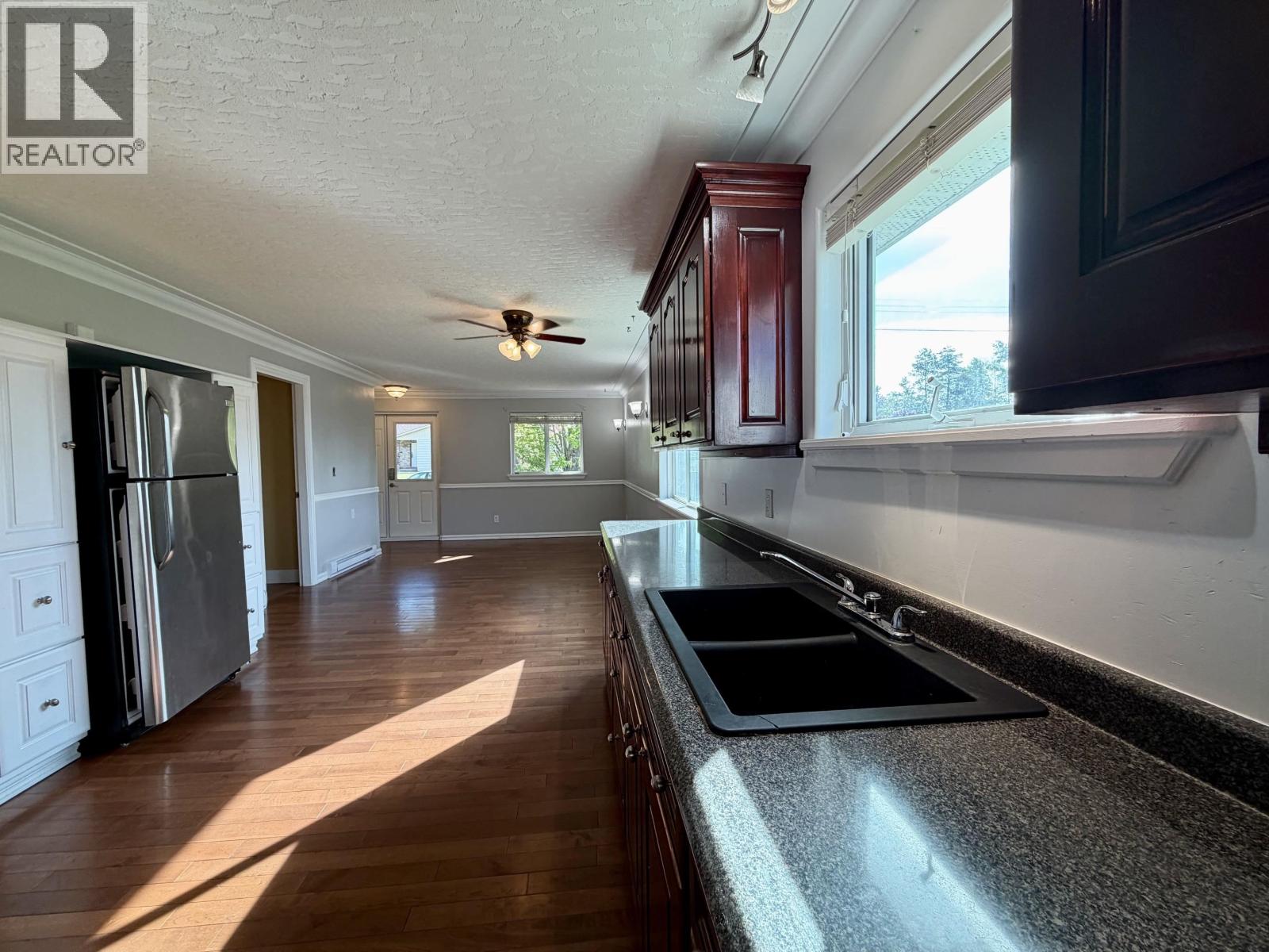 4331 THIRD AVENUE - 10
