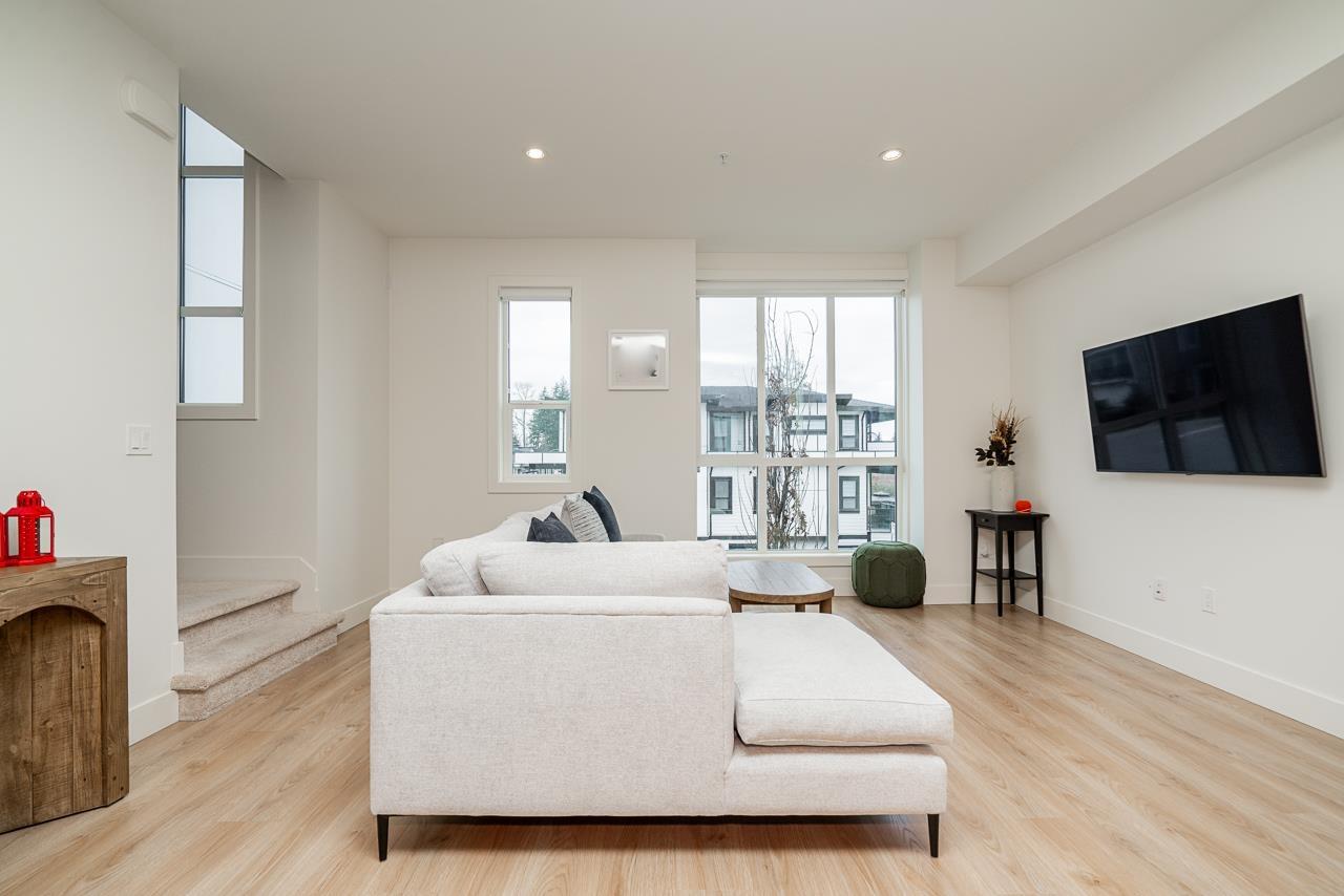 4 Bed, 3 Bath Townhouse for Sale in Langley – 2 7670 207 STREET, Langley – MLS# R3113841 - Image 5