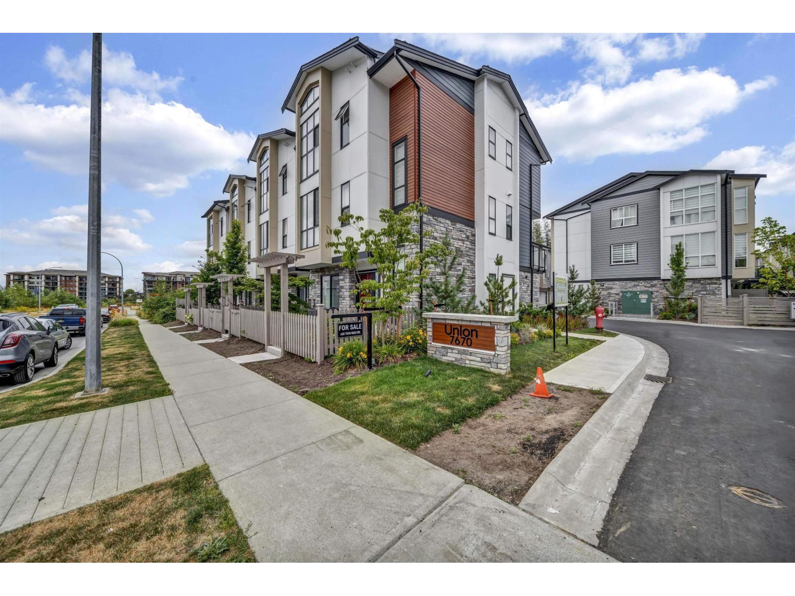 4 Bed, 3 Bath Townhouse for Sale in Langley – 2 7670 207 STREET, Langley – MLS# R3113841 - Image 26