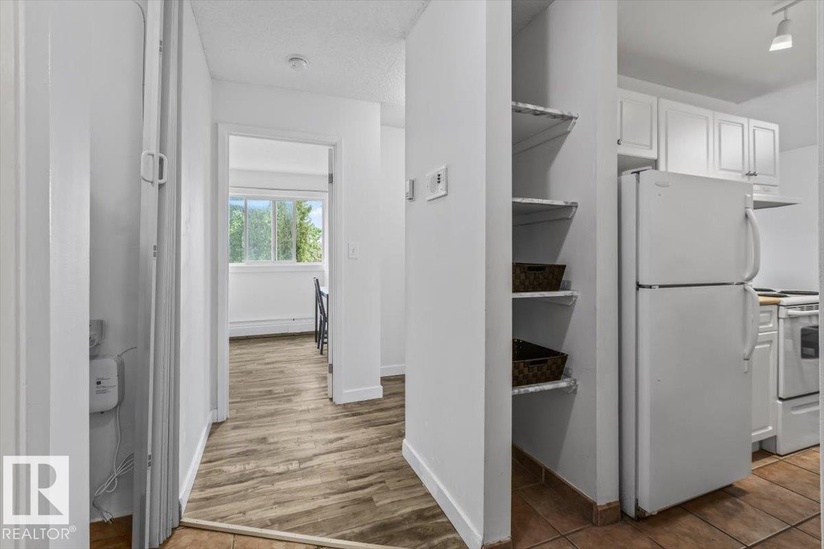 #207 11224 116 ST NW - 4