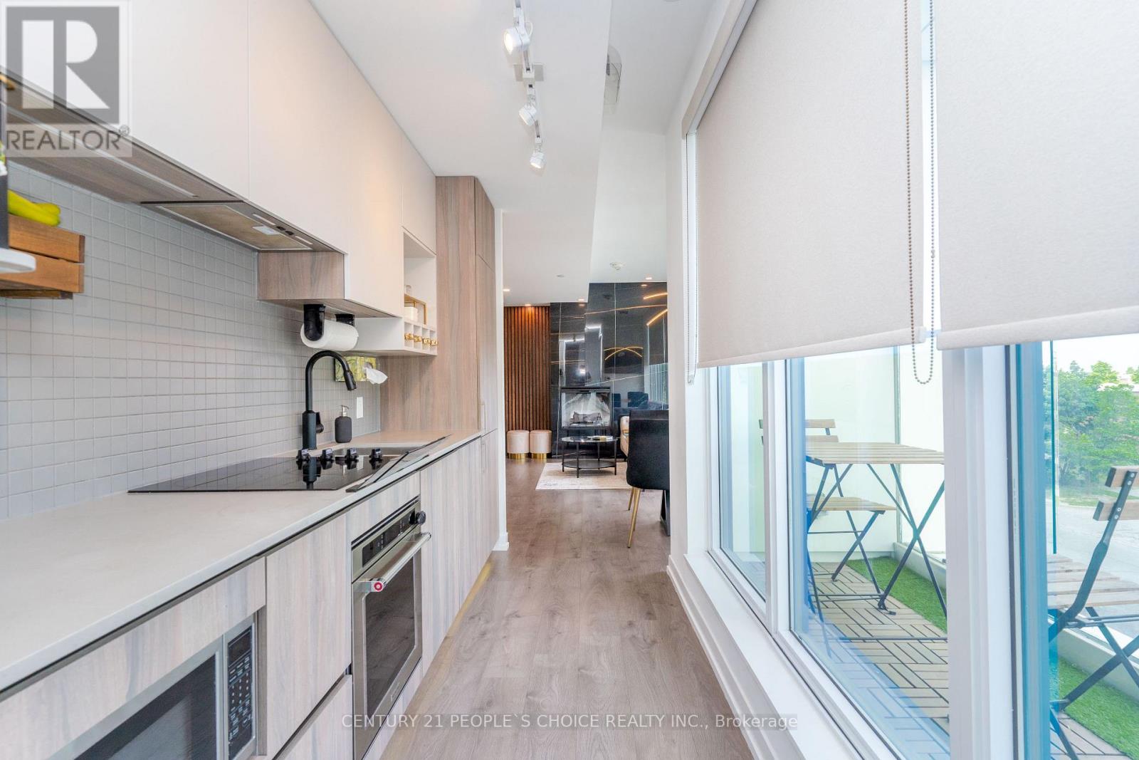 205 - 950 PORTAGE PARKWAY