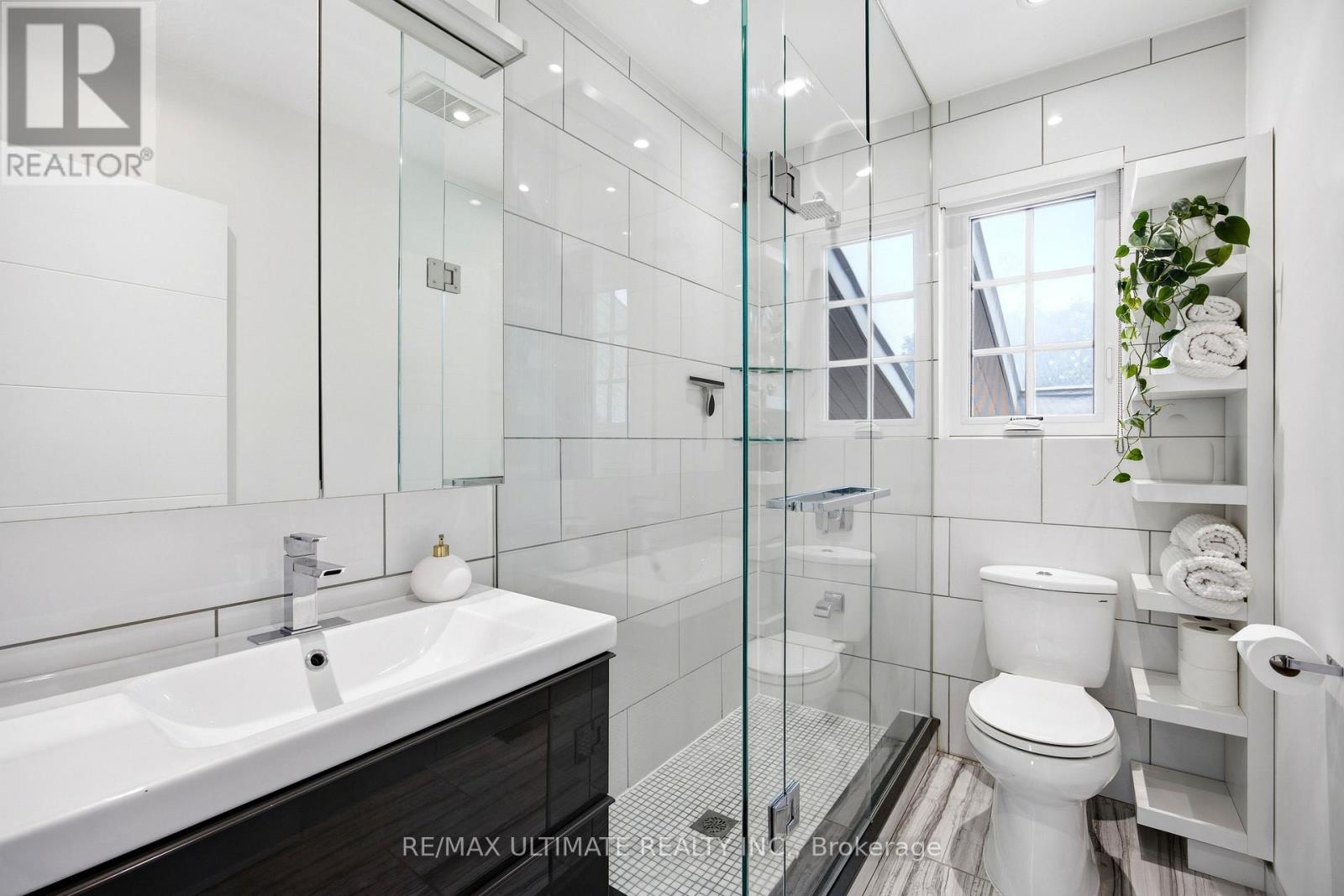 10 DANA AVENUE - 21