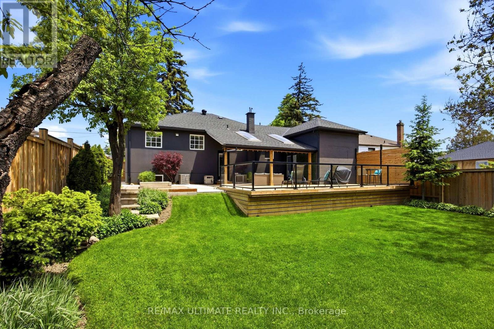 10 DANA AVENUE - 44