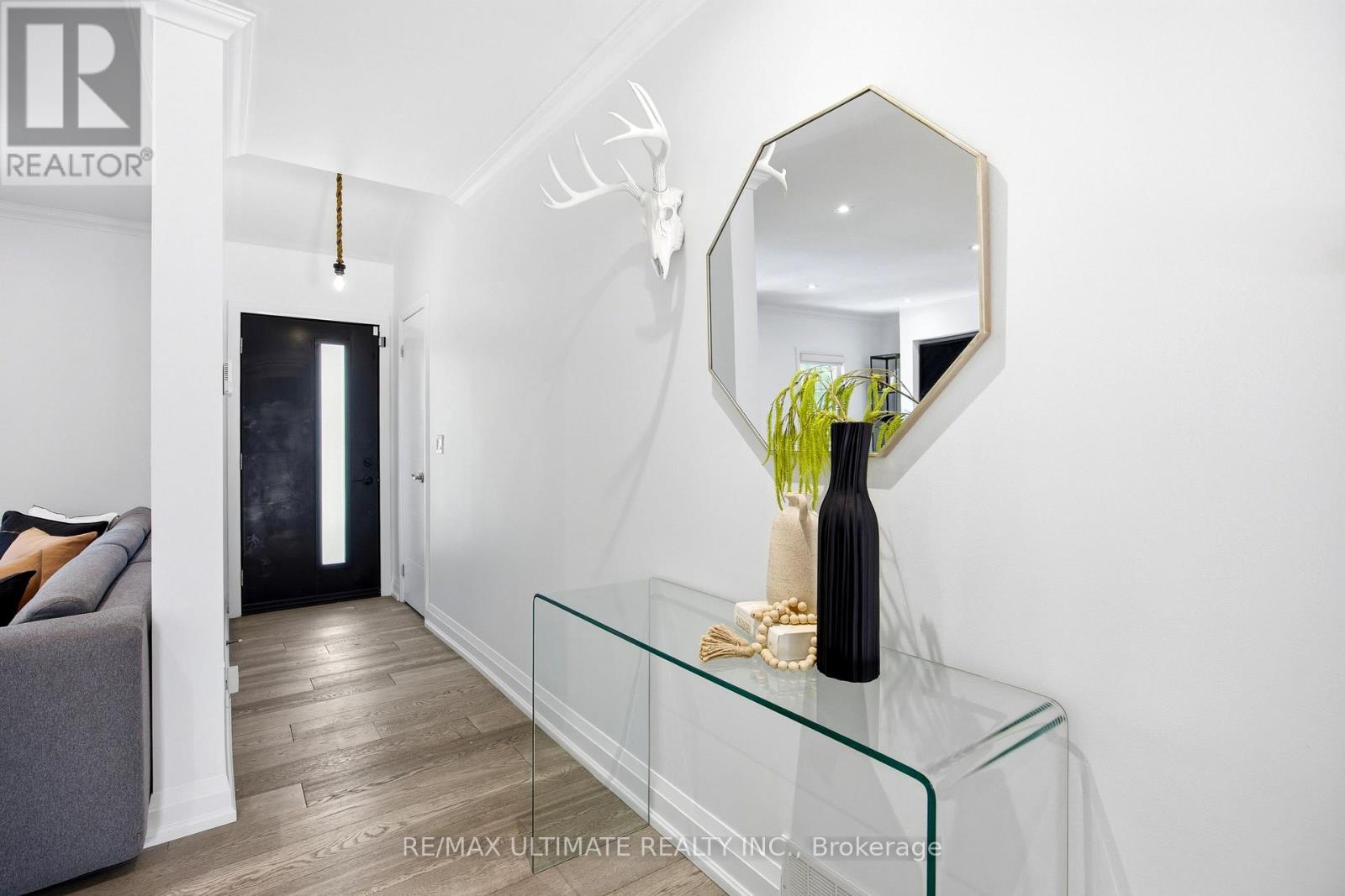 10 DANA AVENUE - 5
