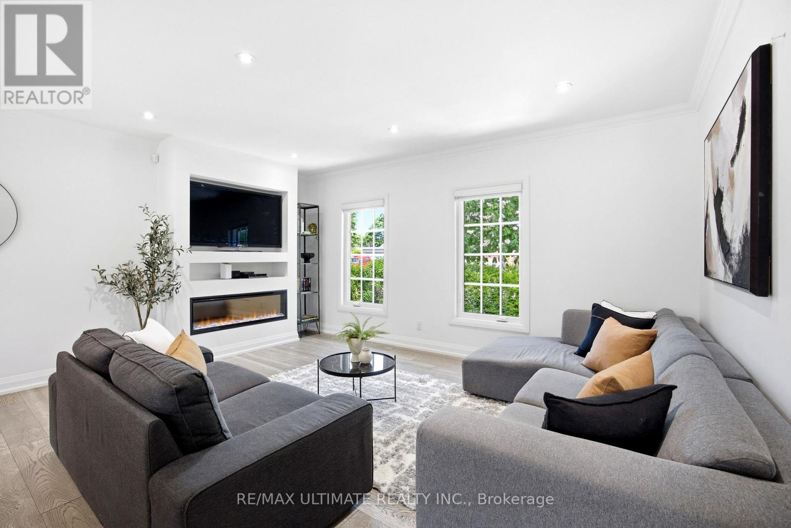 10 DANA AVENUE - 7