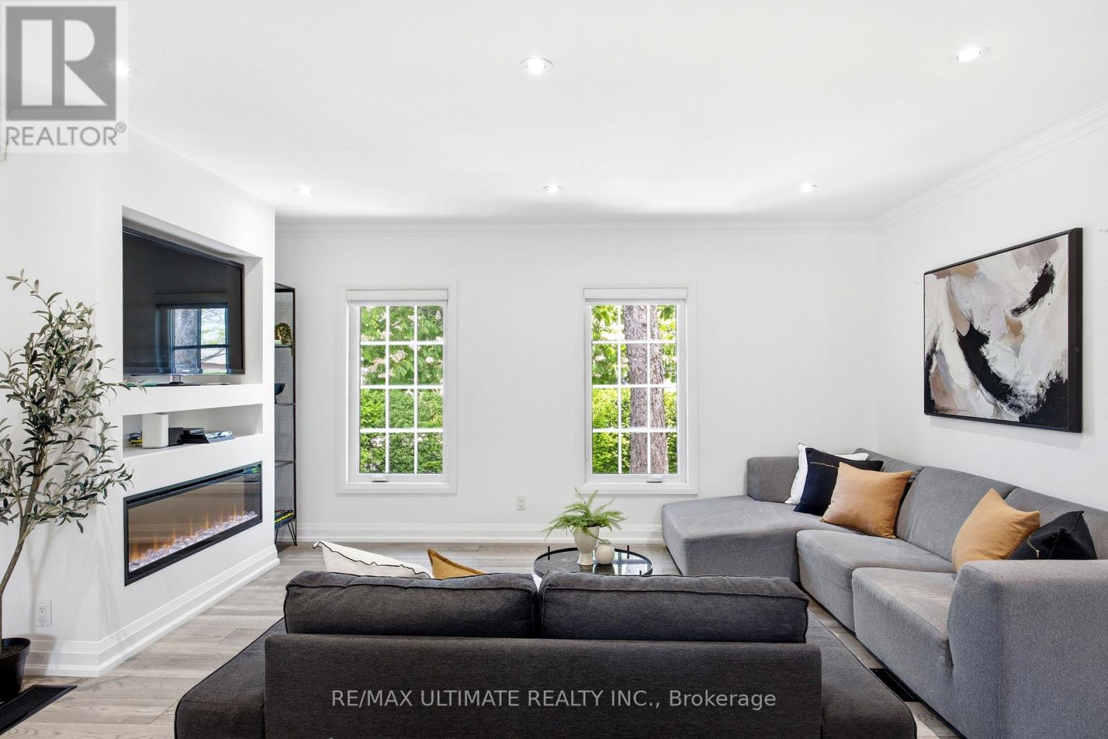 10 DANA AVENUE - 8