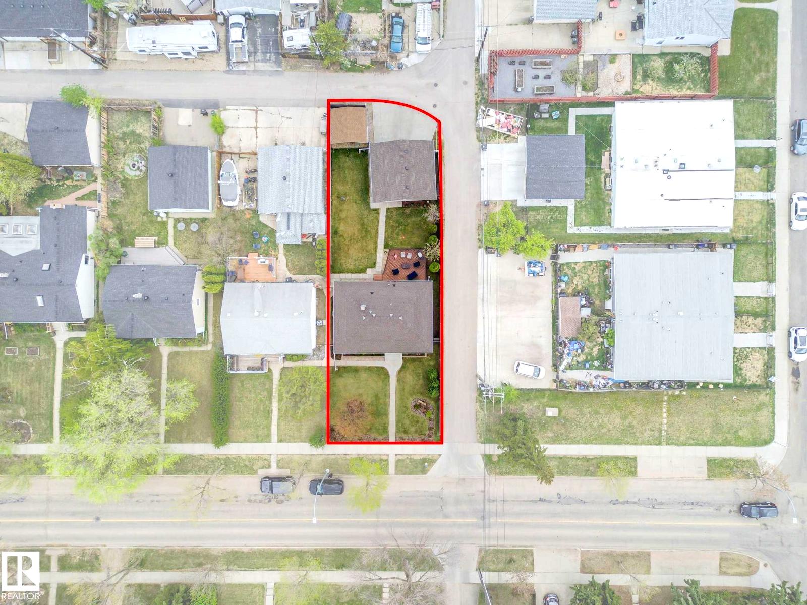 7508 76 AV NW - 46