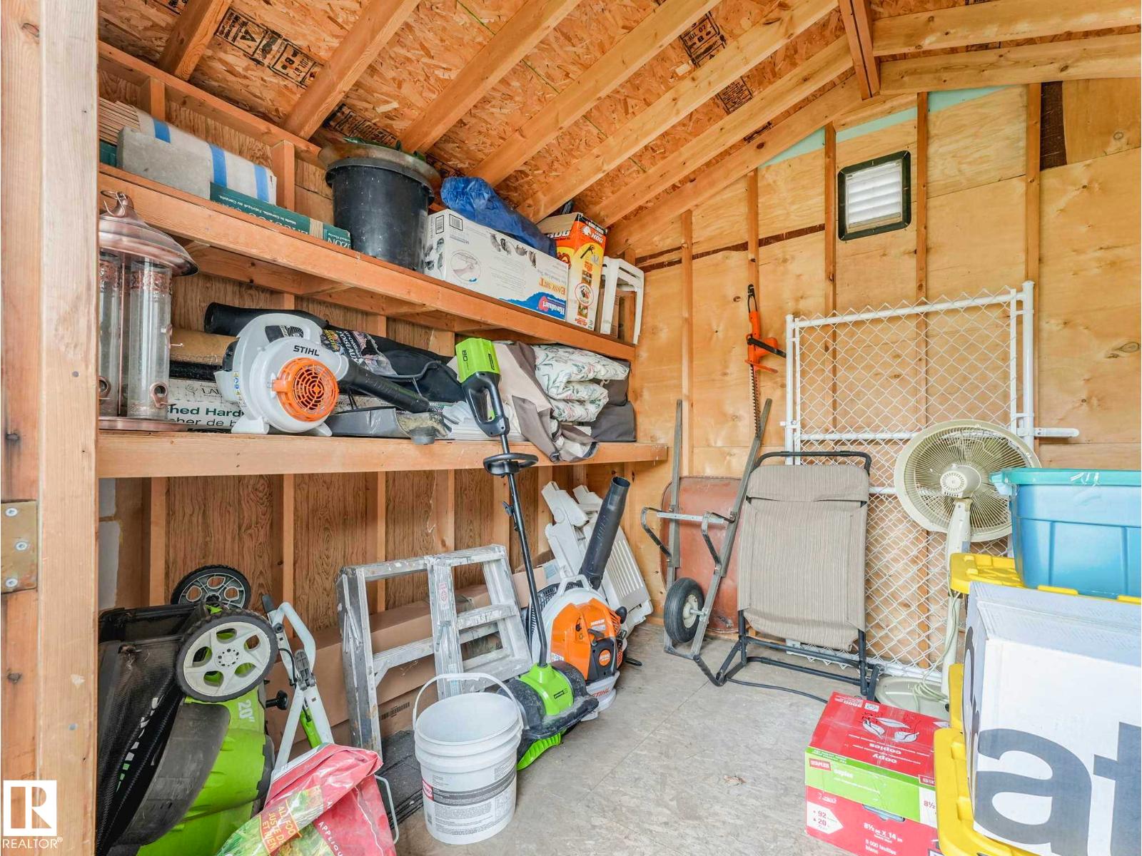 7508 76 AV NW - 39