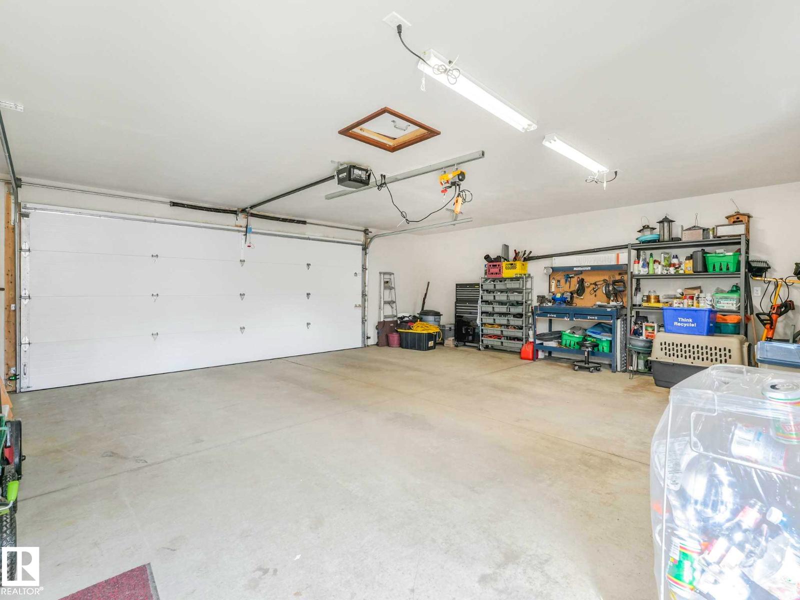 7508 76 AV NW - 42