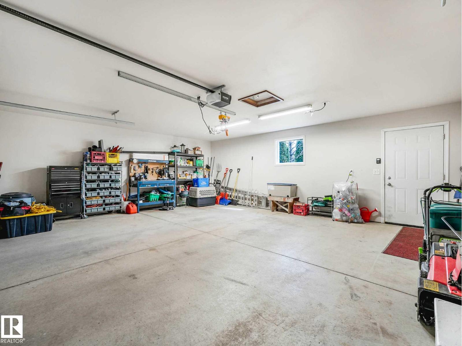 7508 76 AV NW - 43