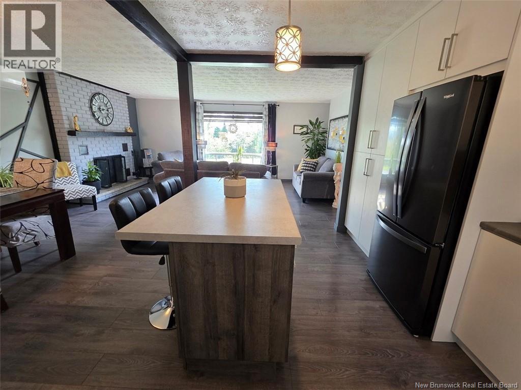 56 Levesque Street - 11