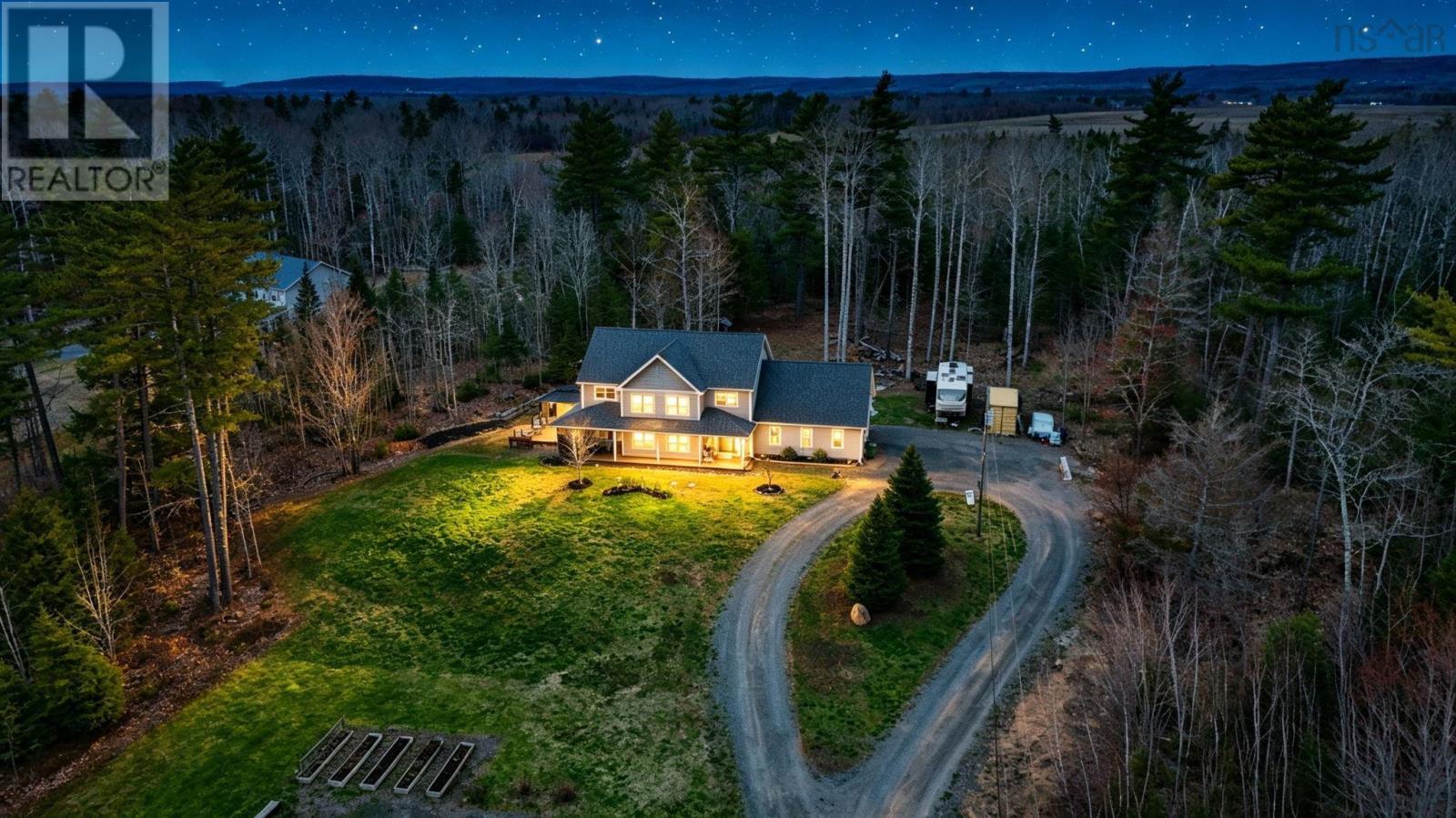 561 Hall Road - 31