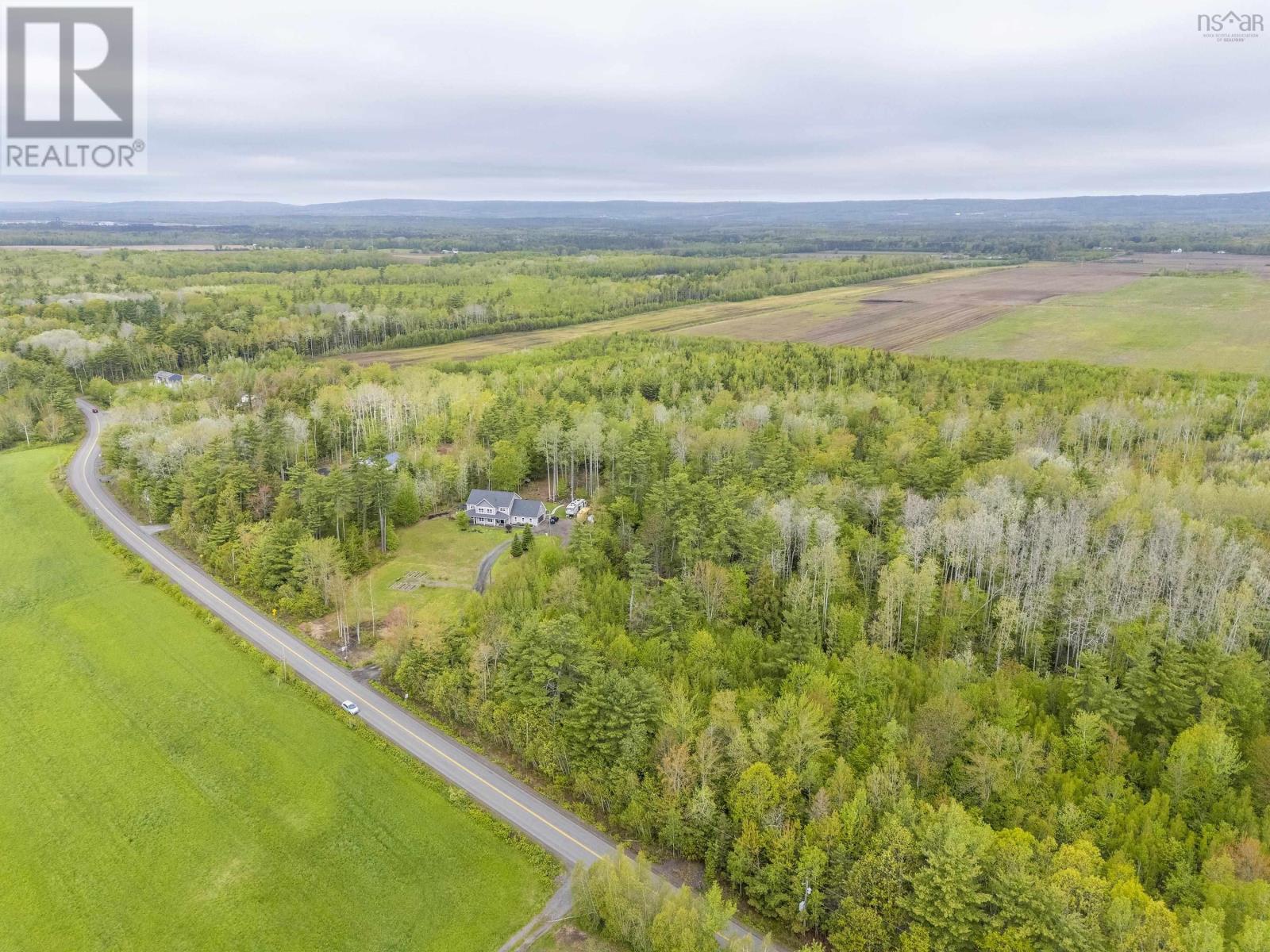 561 Hall Road - 34