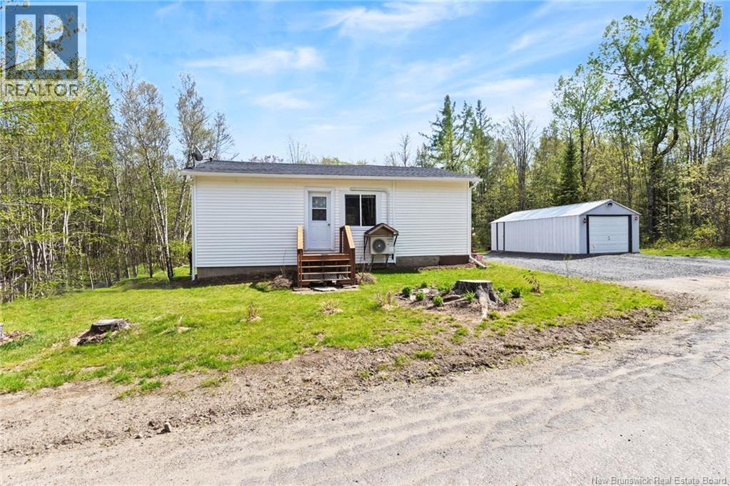 23 Oak Street - Image 2