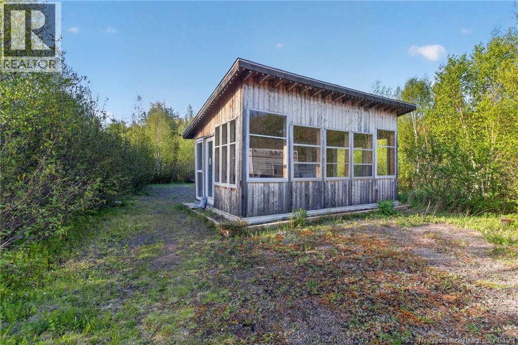 612 MacDougall Road - 10