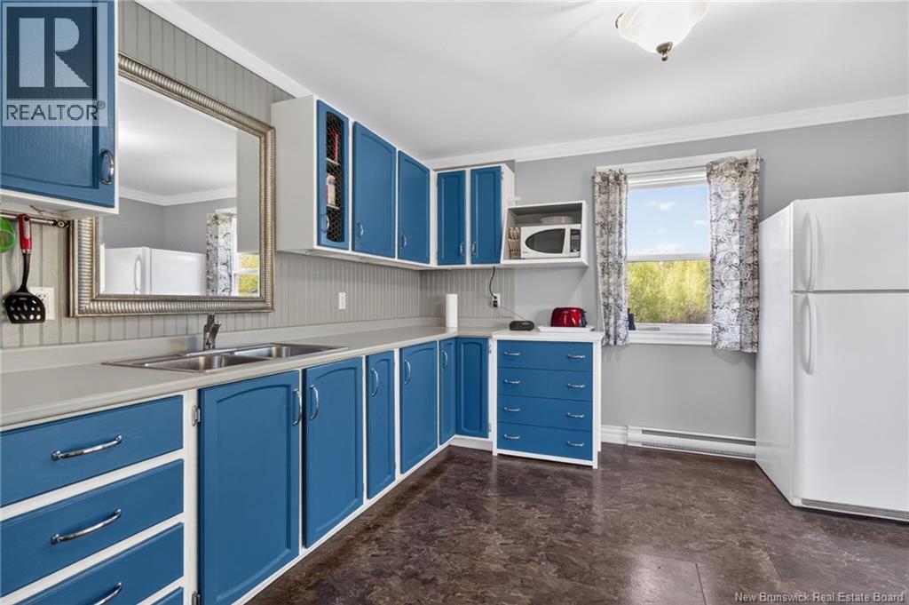 612 MacDougall Road - 24