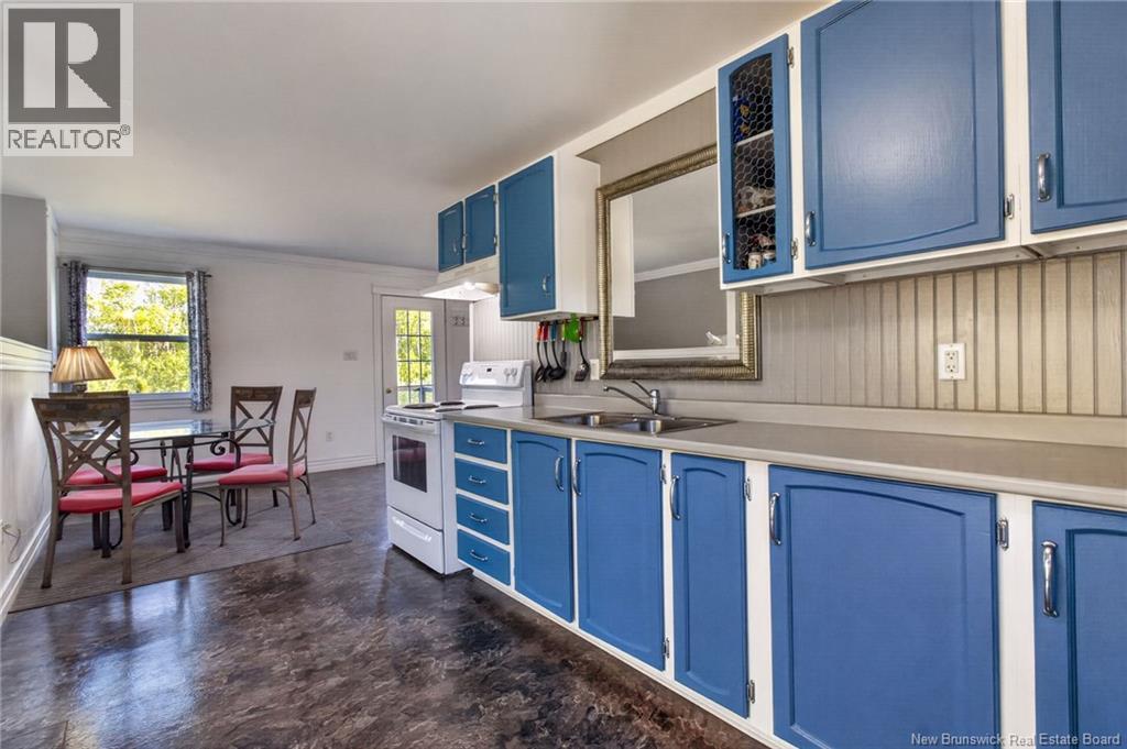 612 MacDougall Road - 25