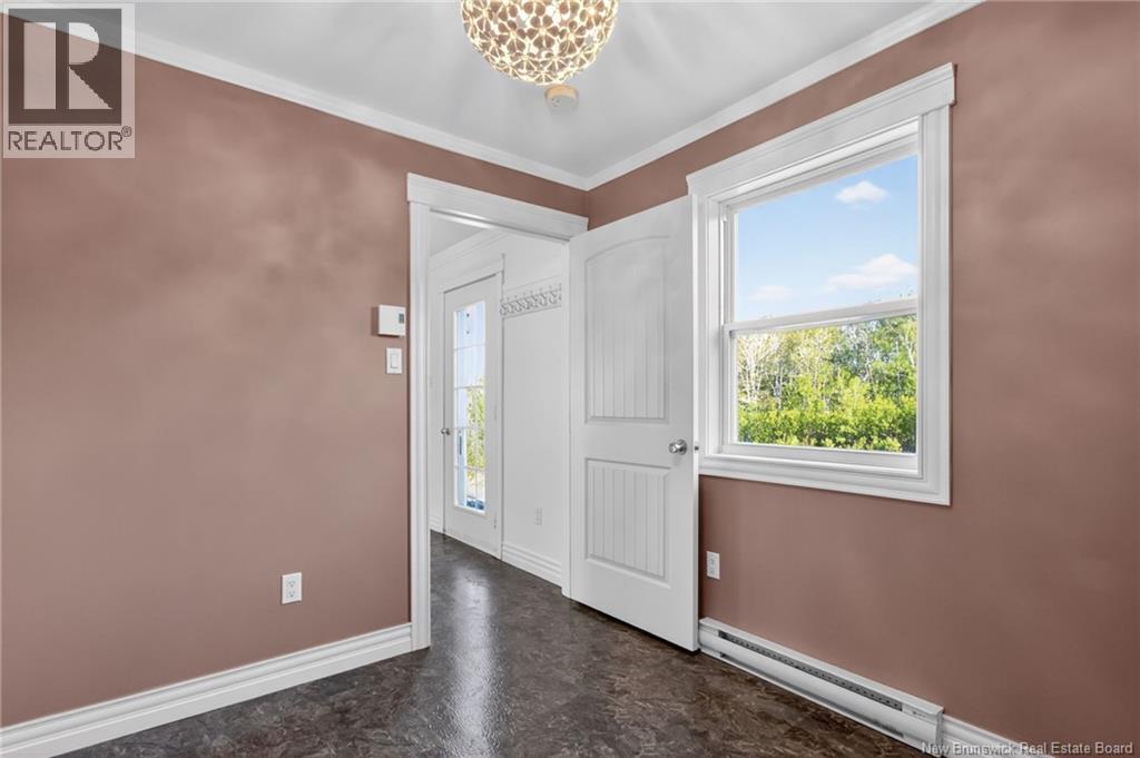 612 MacDougall Road - 31