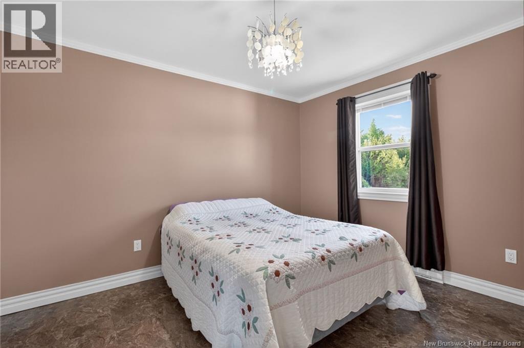 612 MacDougall Road - 32