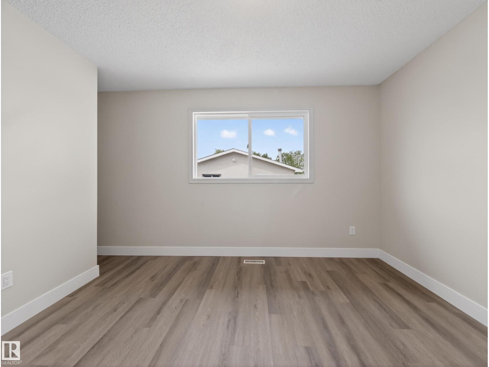 15124 88A ST NW - 25